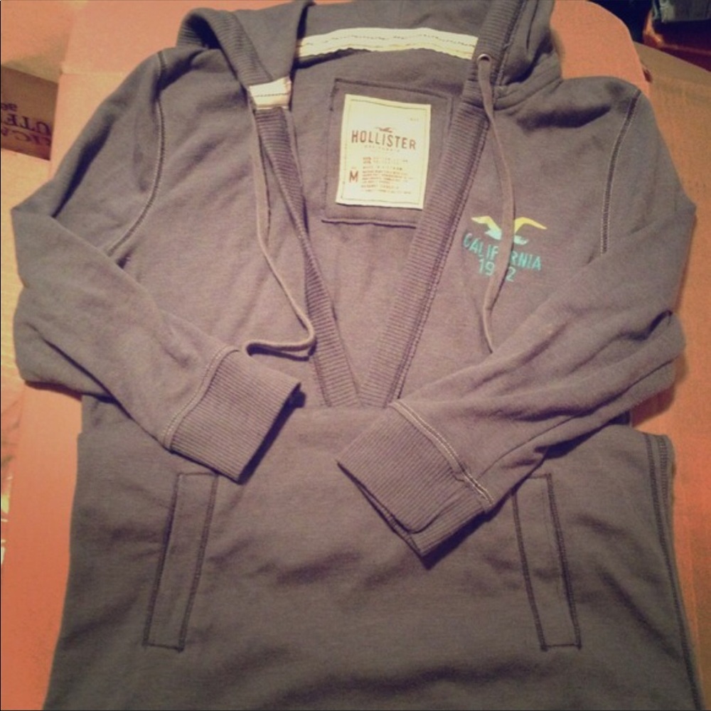 Grey Hollister tunic medium